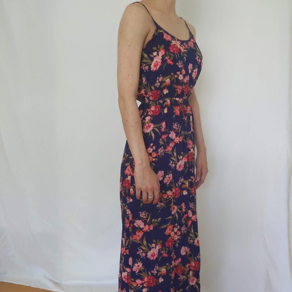 S | Forever 21 | Hawaiian Floral Maxi Dress - Picture 2 of 6